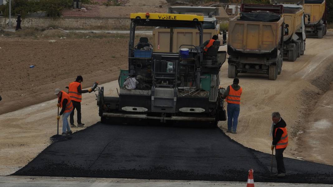 Konya’nın en büyük mahallesinde ulaşım konforu arttı 6